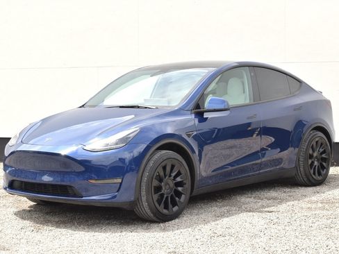 Used 2021 Tesla Model Y Long Range AWD/4WD image 8