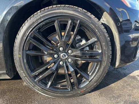 Certified 2024 Volvo S60 B5 Plus w/ Climate Package image 12