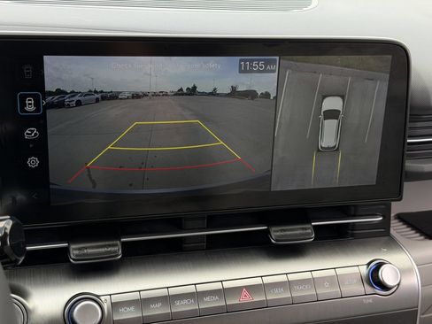 Used 2024 Hyundai Kona Limited AWD/4WD image 18