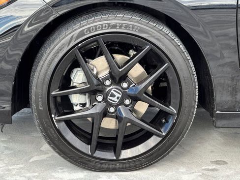 Certified 2025 Honda Civic Sport image 24