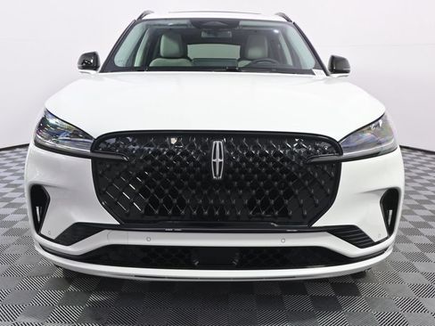 New 2026 Lincoln Aviator AWD image 10