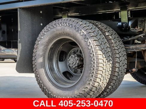 Used 2024 RAM 3500 Tradesman w/ Chrome Appearance Group AWD/4WD image 10
