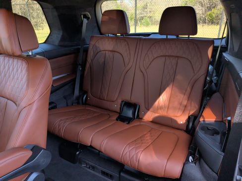 Used 2026 BMW X7 xDrive40i w/ M Sport Package AWD/4WD image 45