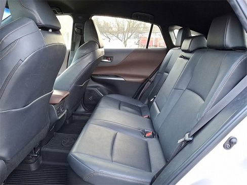 Used 2021 Toyota Venza Limited image 10