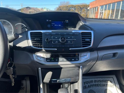 Used 2013 Honda Accord LX image 17