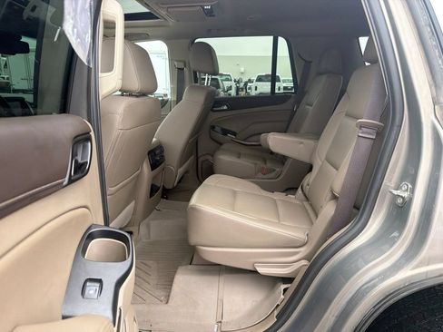 Used 2019 GMC Yukon SLT w/ Premium Edition AWD/4WD image 24