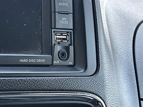 Used 2019 Dodge Grand Caravan GT FWD image 18