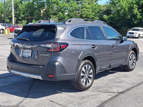Used 2025 Subaru Outback Limited AWD/4WD image 6