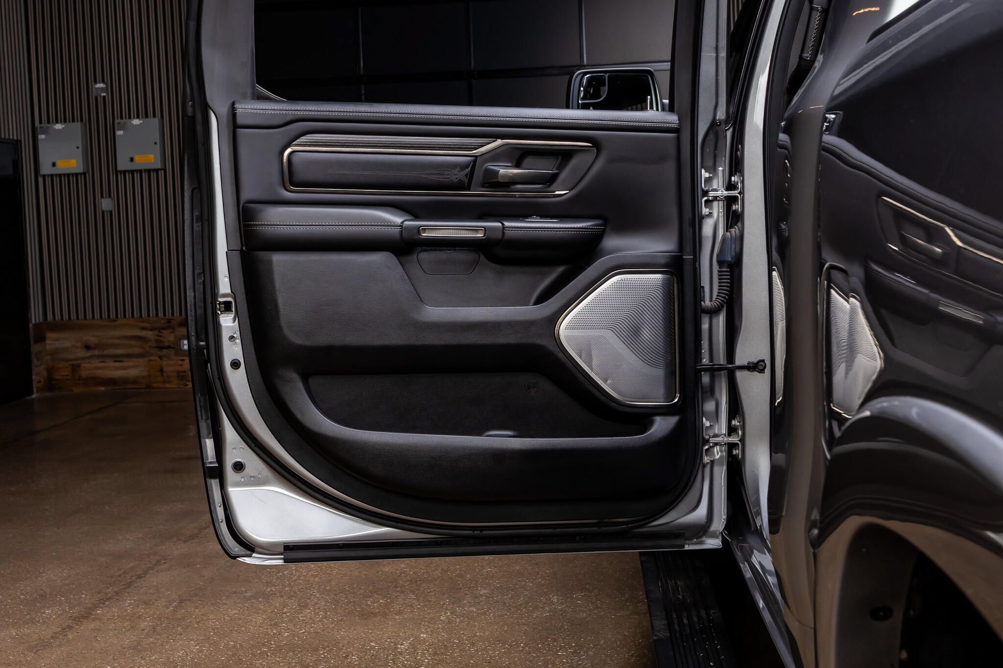 Used 2021 RAM 1500 Limited w/ Night Edition AWD/4WD image 46