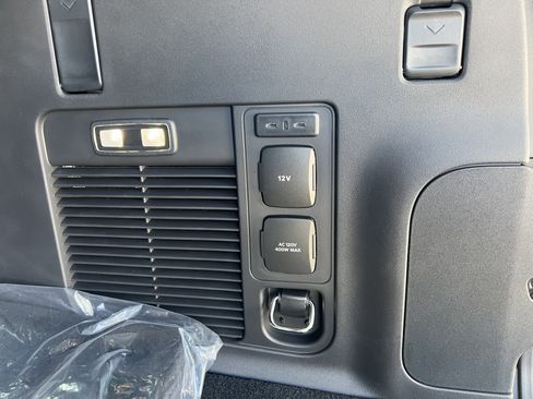 New 2025 Lincoln Navigator L Reserve w/ Jet Appearance Package image 34