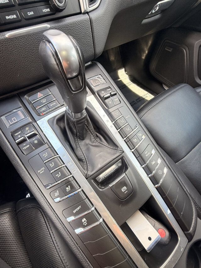 Used 2018 Porsche Macan S AWD/4WD image 25
