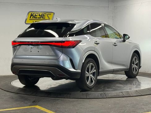 Used 2024 Lexus RX 350 FWD w/ Technology Package image 4