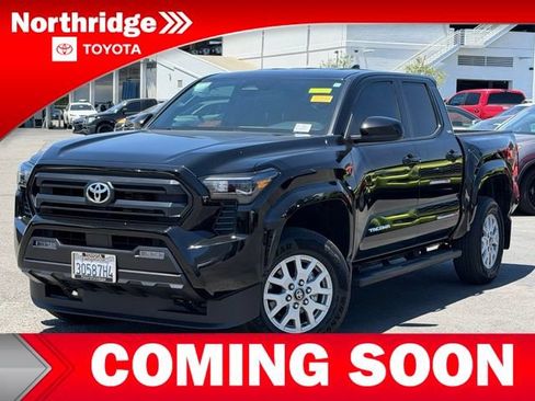 Used 2025 Toyota Tacoma SR5 AWD/4WD image 1