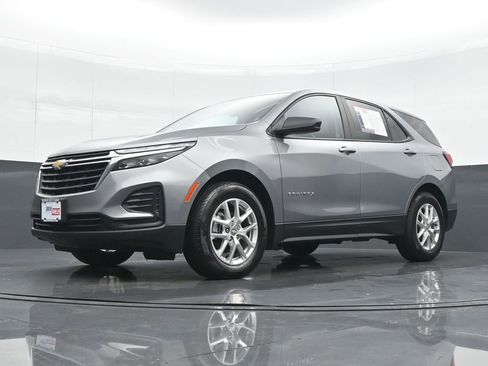 Used 2023 Chevrolet Equinox LS w/ LS Convenience Package image 17