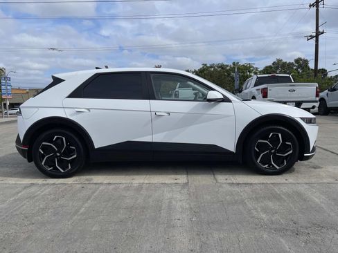 Used 2024 Hyundai Ioniq 5 SEL RWD image 2