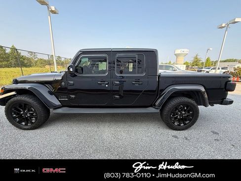 Used 2022 Jeep Gladiator Overland AWD/4WD image 6