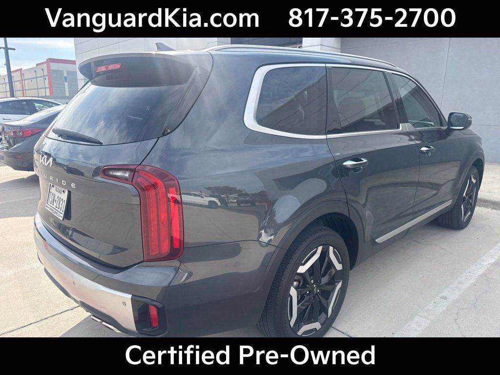 Used 2024 Kia Telluride S FWD image 3