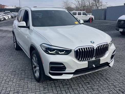 Used 2023 BMW X5 xDrive40i w/ Premium Package image 7
