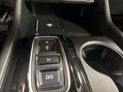 Certified 2023 Honda Pilot Touring image 28