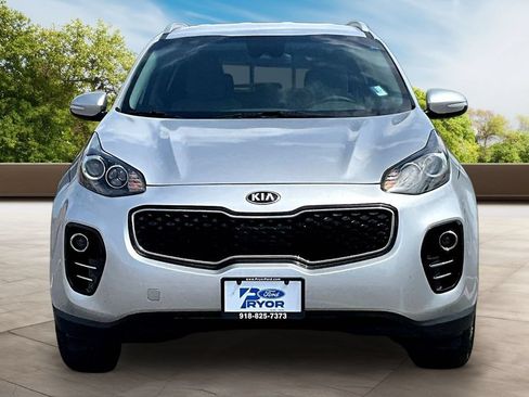 Used 2018 Kia Sportage LX w/ LX Technology Package AWD/4WD image 3