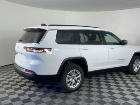 New 2025 Jeep Grand Cherokee L Laredo image 4