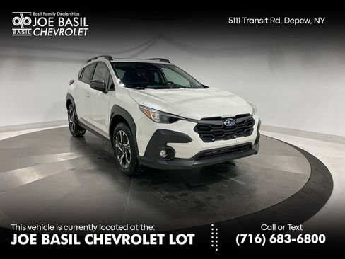 Used 2025 Subaru Crosstrek 2.0i Premium image 1
