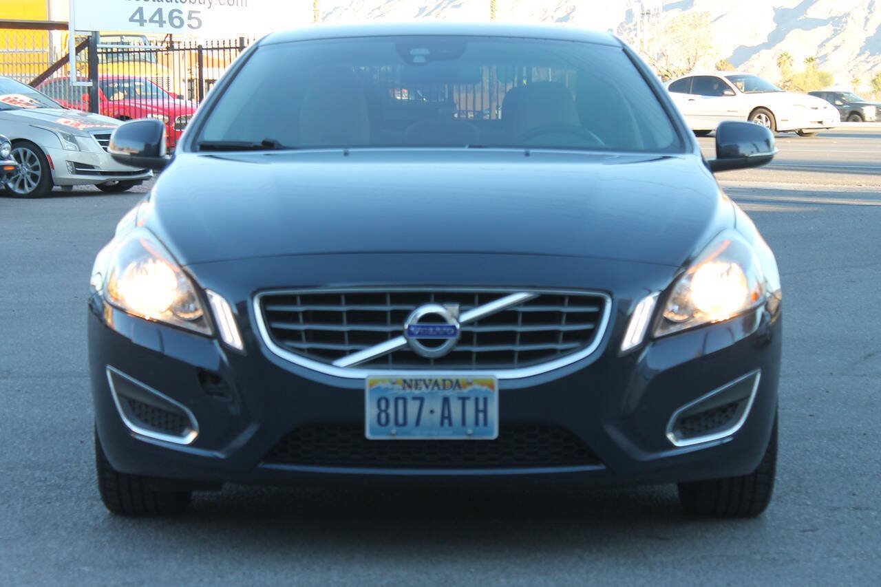 Used 2012 Volvo S60 T5 w/ Climate Pkg FWD image 2