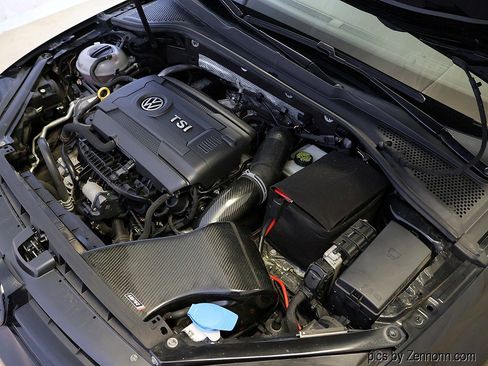 Used 2016 Volkswagen Golf image 33