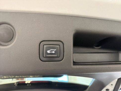 Certified 2022 Chevrolet Equinox LT image 9