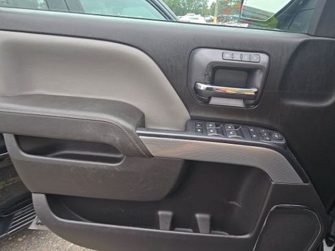 Used 2018 Chevrolet Silverado 1500 LTZ Z71 AWD/4WD image 9