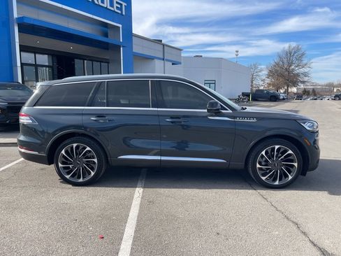 Used 2021 Lincoln Aviator Reserve w/ Equipment Group 201A image 2