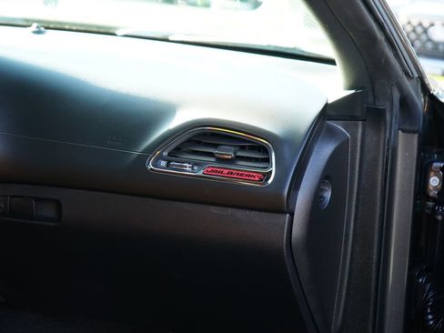 Used 2023 Dodge Challenger SRT Hellcat w/ Driver Convenience Group RWD image 7