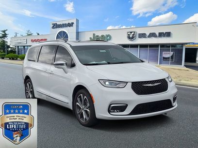 Certified 2024 Chrysler Pacifica Pinnacle