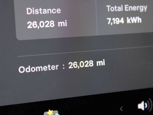 Used 2020 Tesla Model Y Long Range image 14