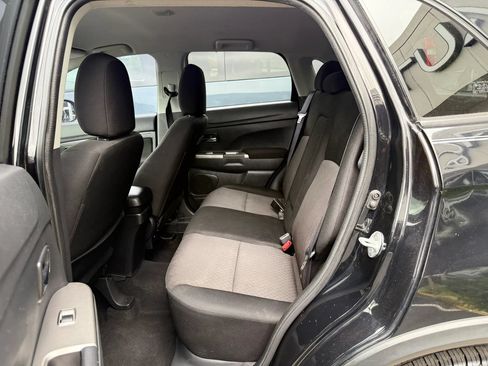 Used 2018 Mitsubishi Outlander Sport ES FWD image 24