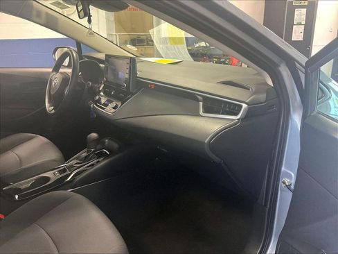 Used 2022 Toyota Corolla LE FWD image 14