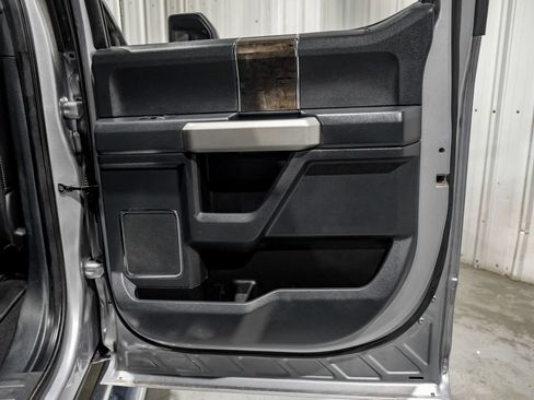 Used 2022 Ford F350 Lariat w/ Lariat Value Package AWD/4WD image 45