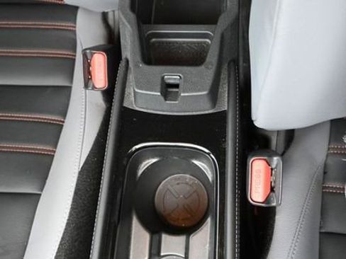 Used 2023 Nissan Kicks SR w/ SR Premium Package image 32