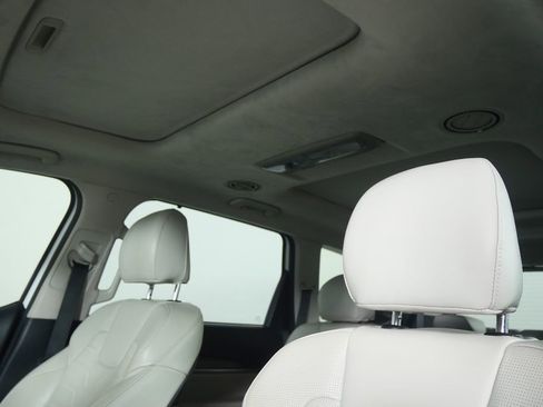 Used 2020 Kia Telluride SX w/ SX Prestige Package AWD/4WD image 11