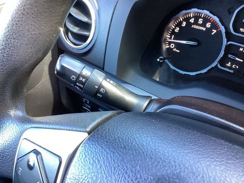 Used 2021 Toyota Tundra SR5 w/ SR5 Upgrade Package AWD/4WD image 45