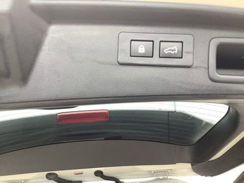 Used 2022 Subaru Forester Limited image 17