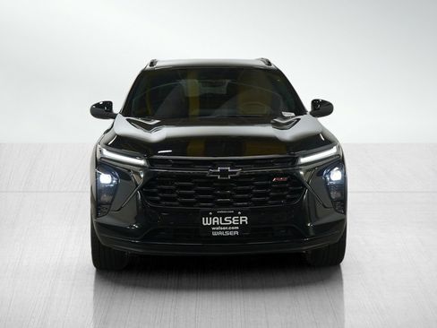 Used 2024 Chevrolet Trax RS image 8