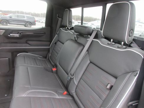 New 2026 GMC Sierra 1500 AT4X AWD/4WD image 15