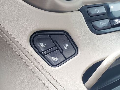 Used 2019 GMC Yukon XL Denali AWD/4WD image 20