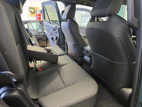 Used 2025 Toyota 4Runner TRD Off-Road Premium image 13