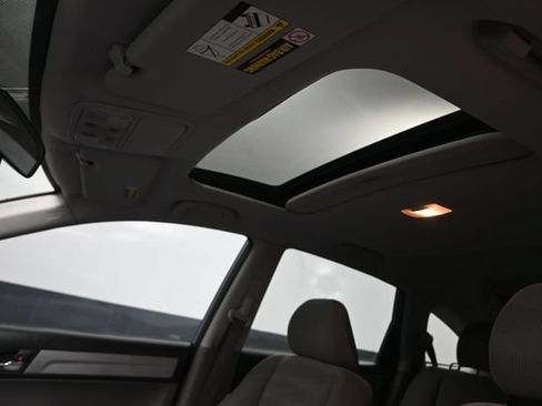 Used 2011 Honda CR-V EX image 27