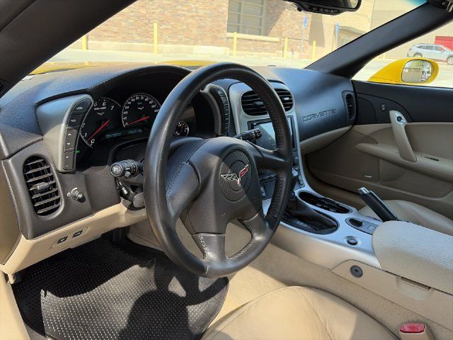Used 2005 Chevrolet Corvette Coupe w/ Preferred Equipment Group RWD image 10