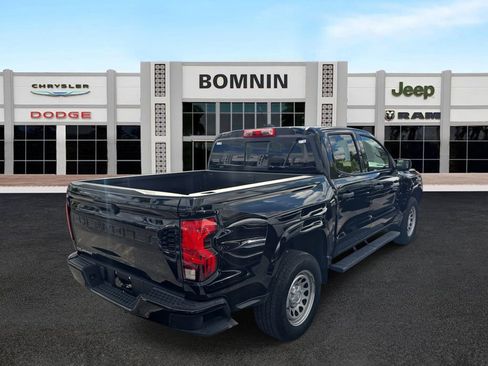 Used 2025 Chevrolet Colorado W/T image 4