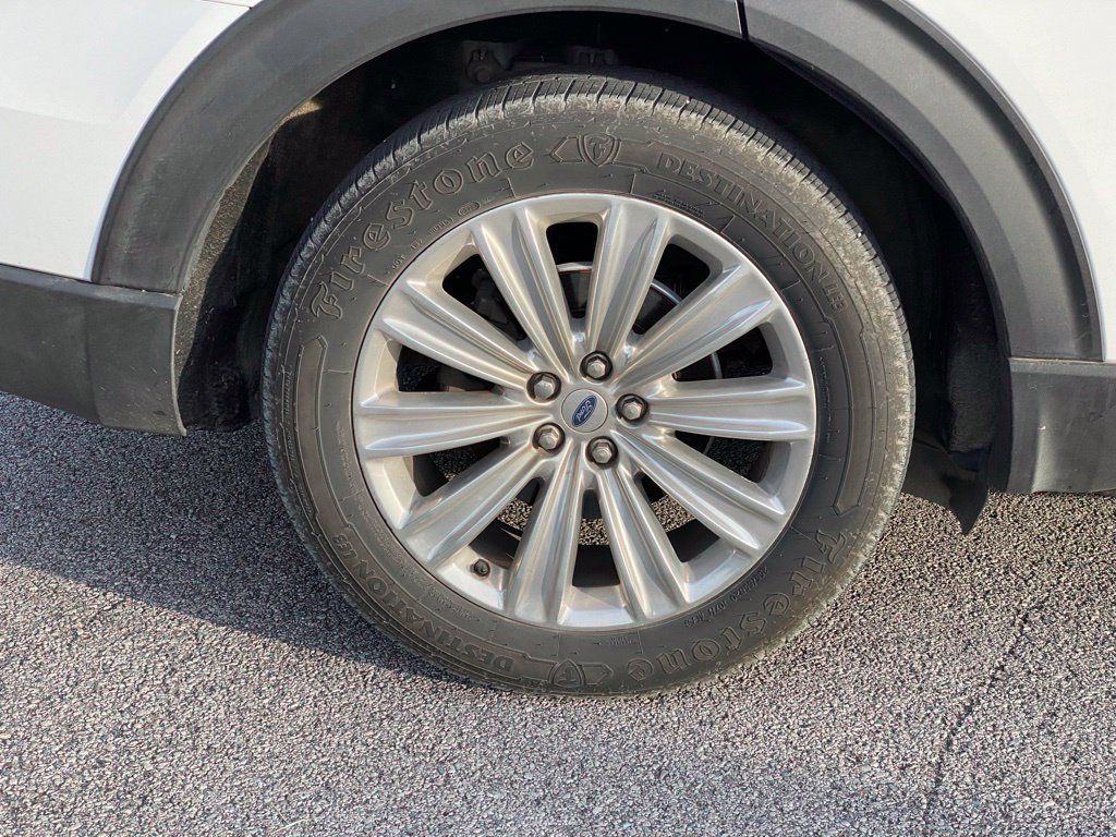 Used 2020 Ford Explorer Limited RWD image 9