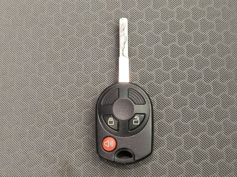 Used 2018 Ford Escape SE FWD image 32